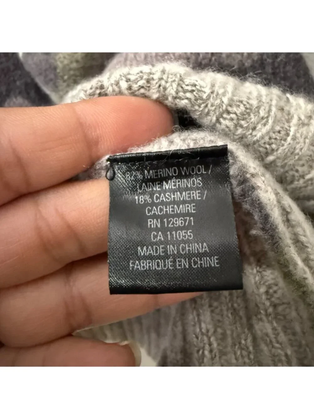 360 Cashmere Camouflage Green Gray Vneck Long Sleeve Sweater Womens XSmall
